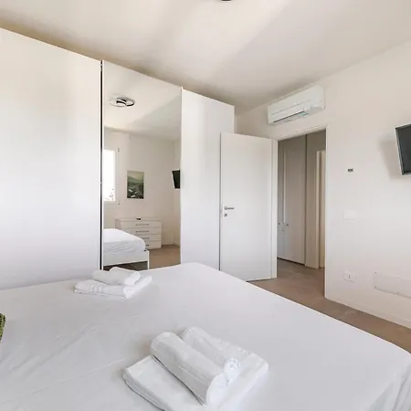 Apartmán Attico Di Lusso Nuova Costruzione - Residenza Di Prestigio A Rimini